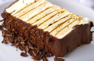 Torta de Bolacha Invertida