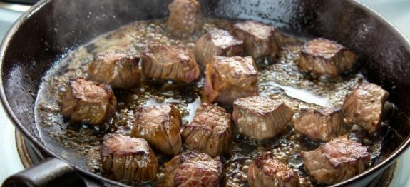 frigideira-fritura-carne-0817-1400×800