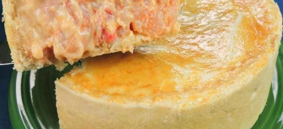 Empadão cremoso de camarão