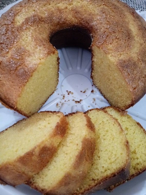 Bolo de Fubá (Sem Farinha de Trigo) - Veja a Receita: