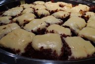 Bolo de chocolate com cobertura de Leite Ninho