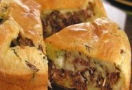 Bolo de pão de queijo recheado