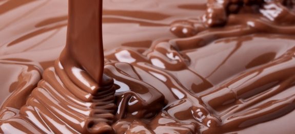 chocolate-derretido-no-micro-ondas-microondas-monta-encanta1
