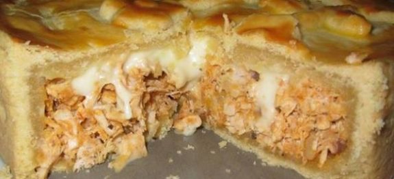 Empadão com Massa de Creme de Leite