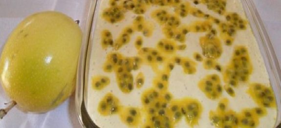 Mousse de Maracujá com Suco Natural