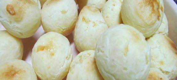 Pão-de-Queijo-Mineiro-1