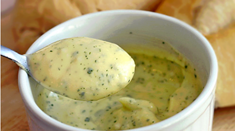 RECEITA-MARAVILHOSA-Pasta-para-pão-de-alho-deliciosa