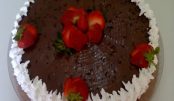 bolo-de-chocolate-facil-para-aniversario