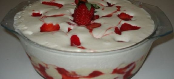 Pavê de Morango Simples