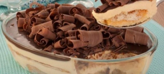 Pavê de Mousse de Maracujá Trufado