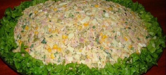 Salpicão de Frango com Queijo e Presunto