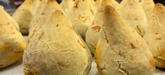 coxinha-de-frango-massa-de-pao-de-queijo