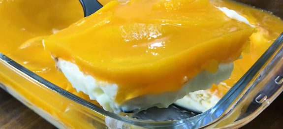 SOBREMESA DE NATAL – DELICIA DE DE PÊSSEGO NA TRAVESSA