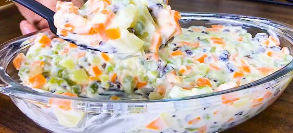 ESPECIAL DE NATAL – SALADA DE MAIONESE COM LEGUMES