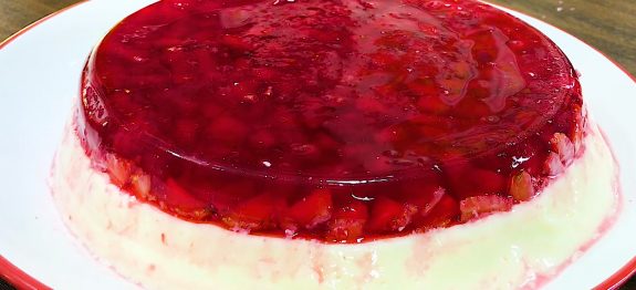 sobremesa-tropical-de-morango