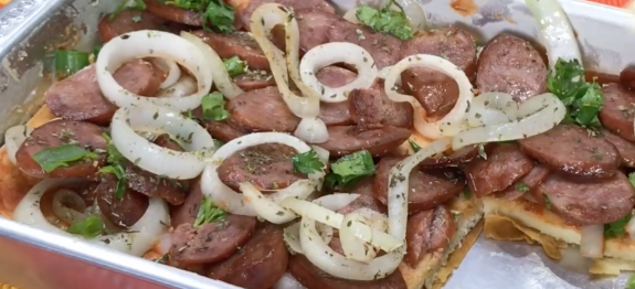 Pizza na Forma de Bolo