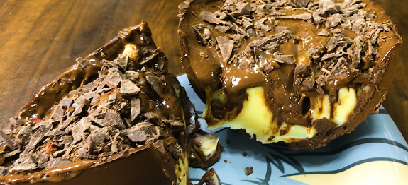 OVO DE PÁSCOA COM RECHEIO SECRETO – EXPLOSÃO DE SABORES!