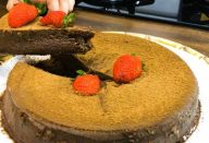 bolo-de-chocolate-sem-farinha-370×297