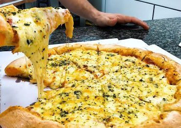 pizza-6-queijos-borda-recheada-370×297