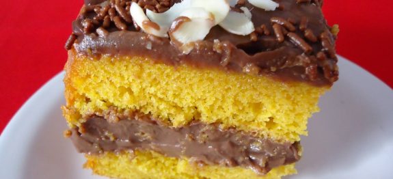 bolo de chocolate recheado