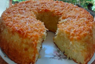 Bolo de coco simples de liquidificador