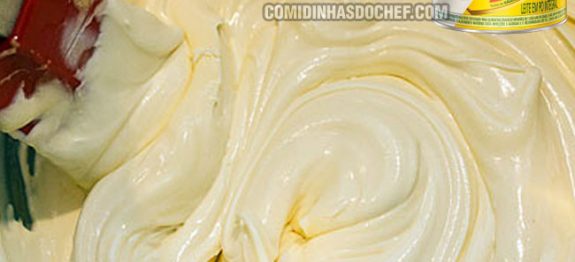 Cobertura-de-Leite-em-Pó-para-Bolo