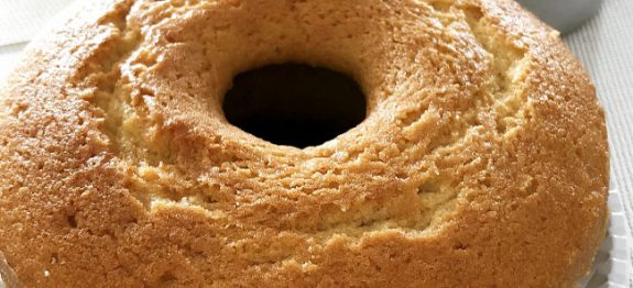 Bolo de Iogurte Simples