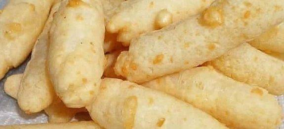 CHARUTO DE POLVILHO DE 2 MINUTOS! BEM QUENTINHO PRO LANCHE DA TARDE É UMA PERFEIÇÃO!