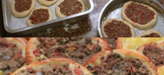 ESFIHAS DE 15 MINUTOS, TIPO HABIB’S SÓ QUE MAIS GOSTOSA! A MELHOR RECEITA!!