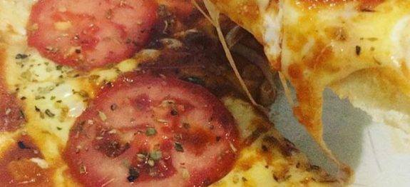 PIZZA DE FRIGIDEIRA COM SABOR INCRÍVEL- FAÇA 3 MASSAS COM 50 CENTAVOS (EM 15 MINUTOS)
