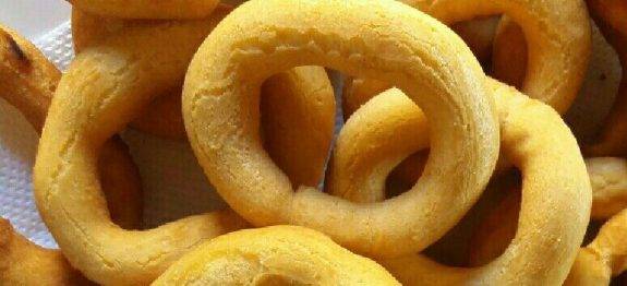 ROSCA DE POLVILHO! É MUITO FÁCIL DE FAZER E MAIS GOSTOSA DO QUE VOCÊ IMAGINA!