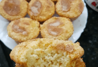 BOLINHO ASSADO PARA O LANCHE DA TARDE, SÃO DELICIOSOS, DE COMER REZANDO!