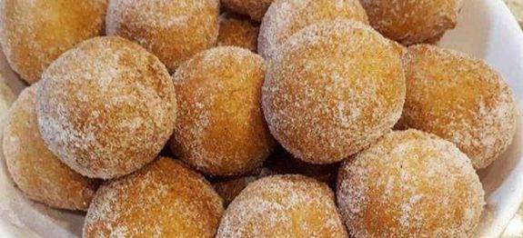 COM APENAS 3 INGREDIENTES VOCÊ FAZ ESSES BOLINHOS D-E-L-I-C-I-O-S-O-S! EU FIZ E AMEI!!!