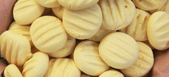 BOLACHINHAS DA VÓ MARIA QUE DERRETEM NA BOCA! A MELHOR RECEITA DO MUNDO! EU AMOOO!