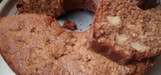 BOLO DE MAÇÃ COM CANELA SUPER FOFINHO – FÁCIL E RÁPIDO