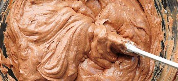 CHANTILLY DE CHOCOLATE COM APENAS 3 INGREDIENTES! O MAIS DELICIOSO DO MUNDO! EU AMO!