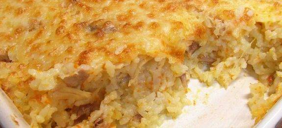 COM SOBRA DE ARROZ FIZ O MELHOR ARROZ DE FORNO DA MINHA VIDA! SUPER CREMOSO! FÁCIL!