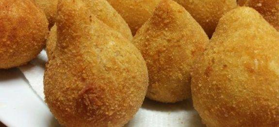 COXINHA (MASSA ESPECIAL) GANHEI MUITO DINHEIRO COM ESTA RECEITA!! RECHEIO DELICIOSO FÁCIL!