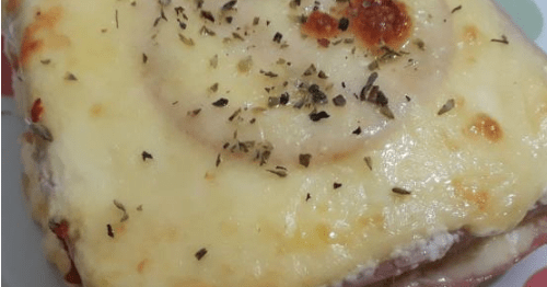 LANCHE DE FORNO MUITO RÁPIDO E MUITO FÁCIL DE FAZER! FICA EXTREMAMENTE DELICIOSO, EU AMOOO!!!