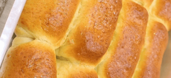 PÃO CASEIRO MACIO E FÁCIL (GASTEI SÓ 4 REAIS) FIZ 12 PÃES SUPER GOSTOSOS!!