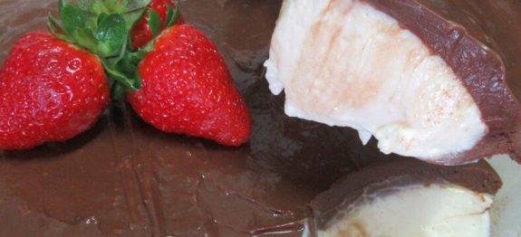 SOBREMESA GELADA DE LEITE NINHO,MEGA FÁCIL DELICIOSA,RÁPIDA É SÓ MEXER!!