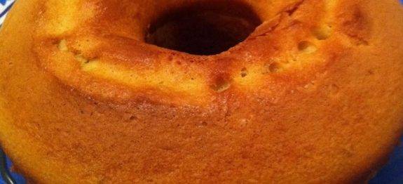 BOLO DE FUBÁ DE MILHO TRADICIONAL DA ROÇA,BOLO FOFINHO DE FUBÁ FÁCIL E RÁPIDO!!