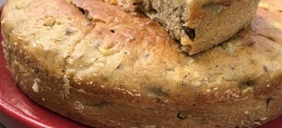 NO MEU ANO NOVO SEMPRE TEM ESSE BOLO DA FORTUNA! MACIO,DELICIOSO E SUPER FÁCIL!