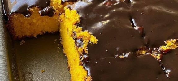 O BOLO DE CENOURA QUE VOCÊ VAI FAZER TODA SEMANA!!! SUPER FOFINHO,SUPER FÁCIL