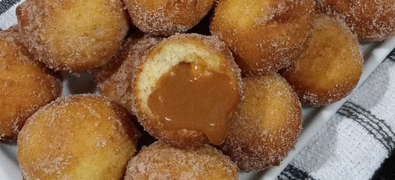 BOLINHO DE CHUVA TRADICIONAL FÁCIL SEQUINHO, GOSTOSO E RENDE MUITO!