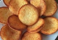 A MELHOR QUEIJADINHA DO MUNDO DERRETE NA BOCA! FIZ EM MINUTOS! MASSA CROCANTE! RECHEIO MACIO,ECONÔMICO E DELICIOSO!