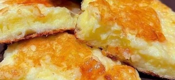 BOLINHO CROCANTE DE FRIGIDEIRA, AQUELE LANCHE RAPIDINHO E MEGA DELICIOSO!