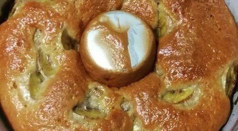 BOLO DE BANANA MAIS FÁCIL DO MUNDO! É FOFINHO..RÁPIDO DE FAZER E SUPER GOSTOSO!!