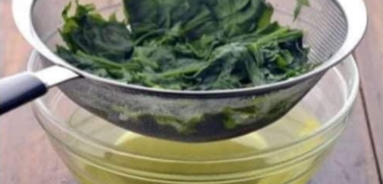 Ferva esta água por 10 minutos e tome por apenas 2 semanas para desinchar e secar toda a gordura do seu corpo