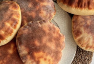 DEPOIS QUE EU APRENDI A FAZER ESSE PÃO DA DONA DORINHA EU NUNCA MAIS FUI NA PADARIA! É SURREAL DE TÃO DELICIOSO!